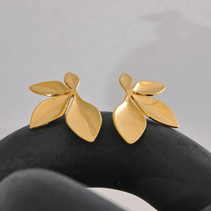 Boucles d'Oreilles Nature avec Forme de Feuille (Plaqué Or)