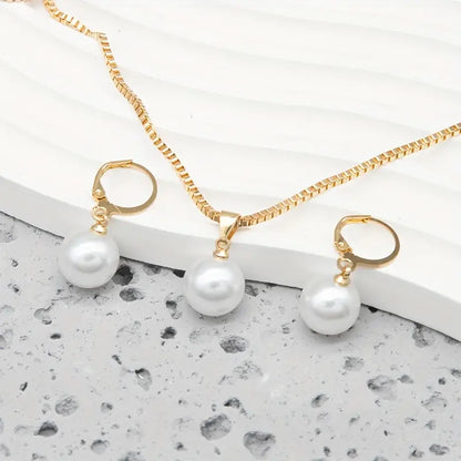 Ensemble de boucles d'oreilles en pierre Dara Brillanne