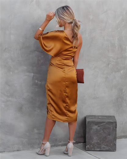 Kyra™ | Élégant Robe en Soie avec Fentes